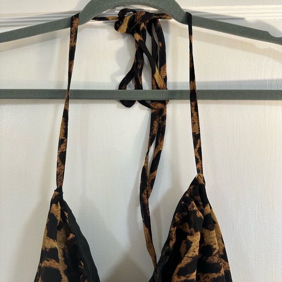 Pretty Little Thing cheetah print dress - Picture 3 of 5